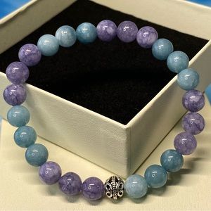 Beautiful 8mm Handmade Bead bracelet perfect for every day wear